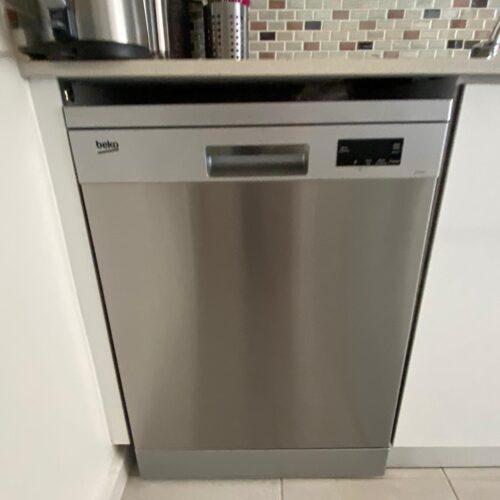 Beko 1 senelik temiz bulaşık makinesi